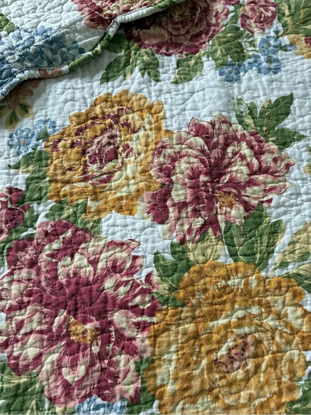 Cotton Floral Quilt Queen Size with 2 Shams Cottage Shabby Chic EUC